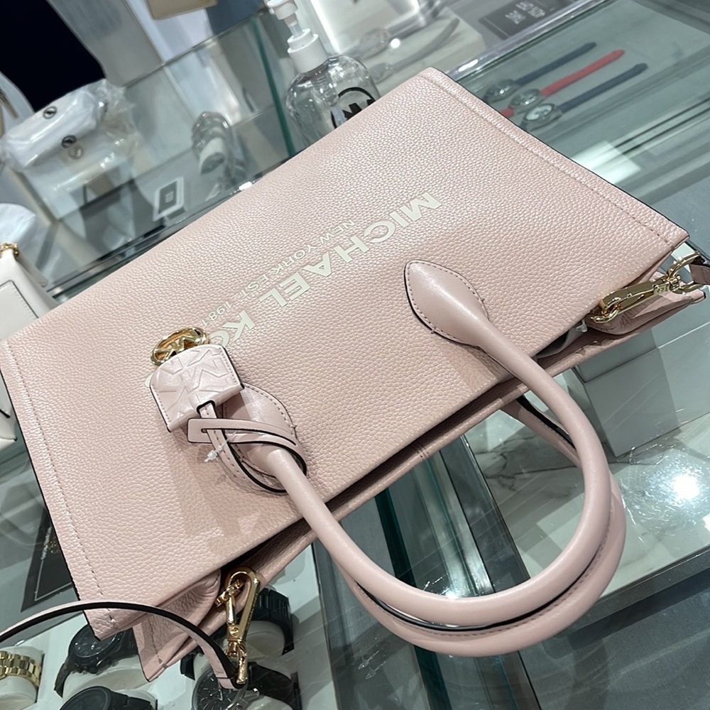 Michael Kors Medium Mirella 35S2G7ZT7L Tote Bag 
Powder Blush Multi
NWT - Picture 7 of 16